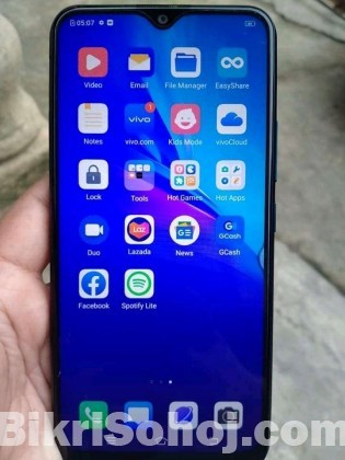 Vivo y11